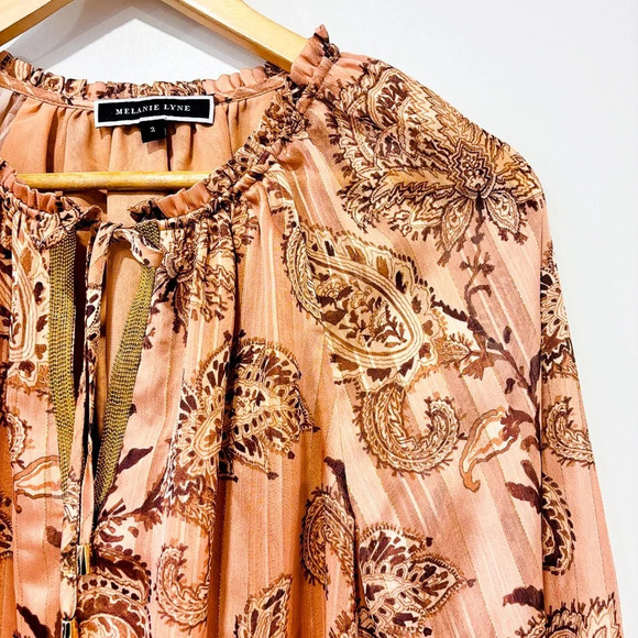 MELANIE LYNE Beige floral &  shimmering blouse - Picture 3 of 8